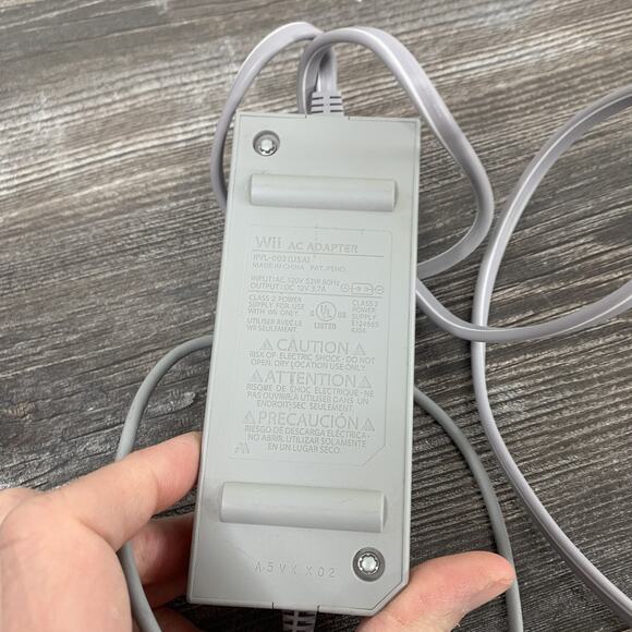 Genuine Nintendo Wii Power Supply RVL-002 Original OEM AC Adapter Tested - Picture 2 of 6